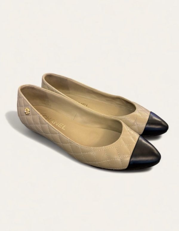 Chanel Camellia Quilted Flats SZ 37.5