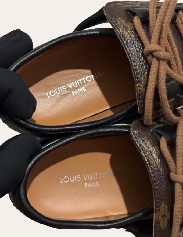 Louis Vuitton Monogram Sneaker SZ 36.5
