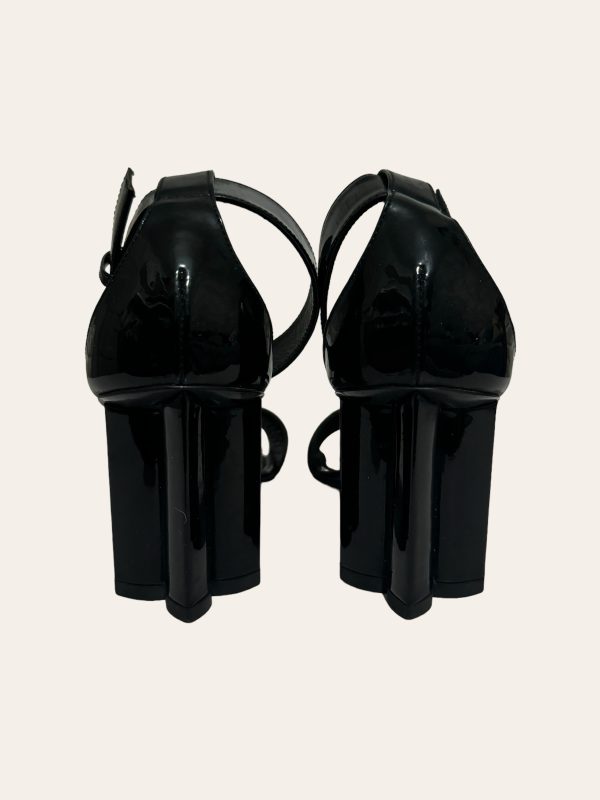 Louis Vuitton Silhouette Heel SZ 35