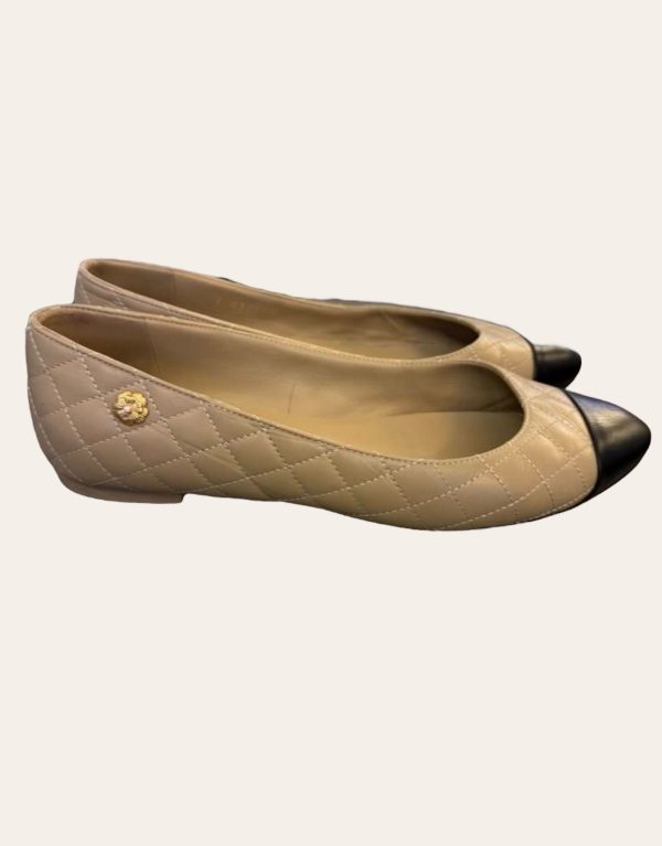 Chanel Camellia Quilted Flats SZ 37.5