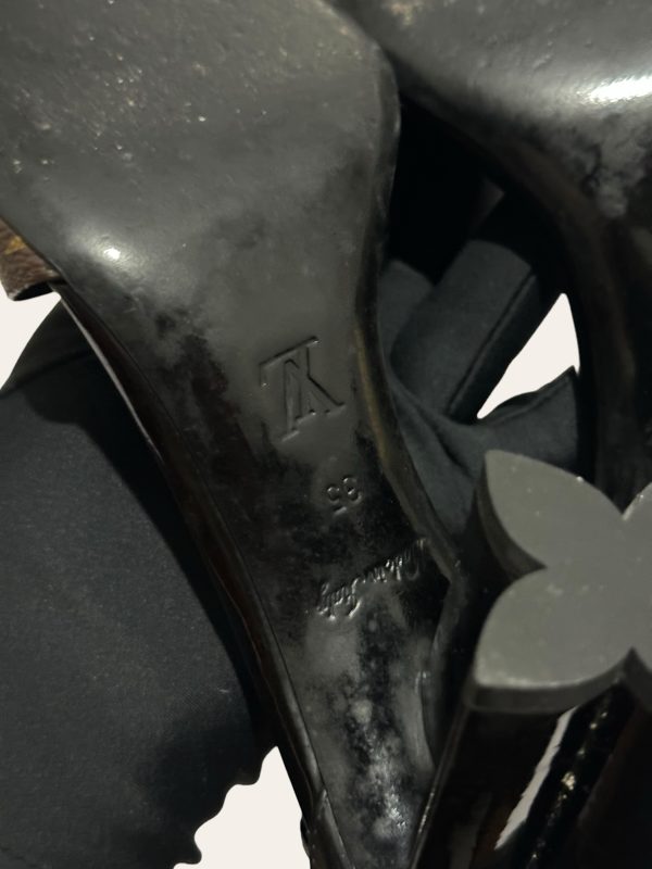 Louis Vuitton Silhouette Heel SZ 35