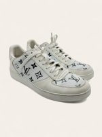 Louis Vuitton Rivoli Sneaker Size UK 5.5 / EU 40