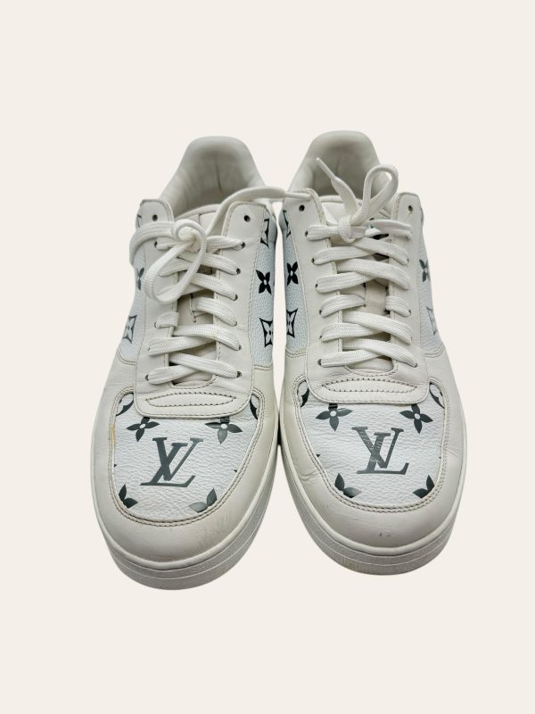 Louis Vuitton Rivoli Sneaker Size UK 5.5 / EU 40