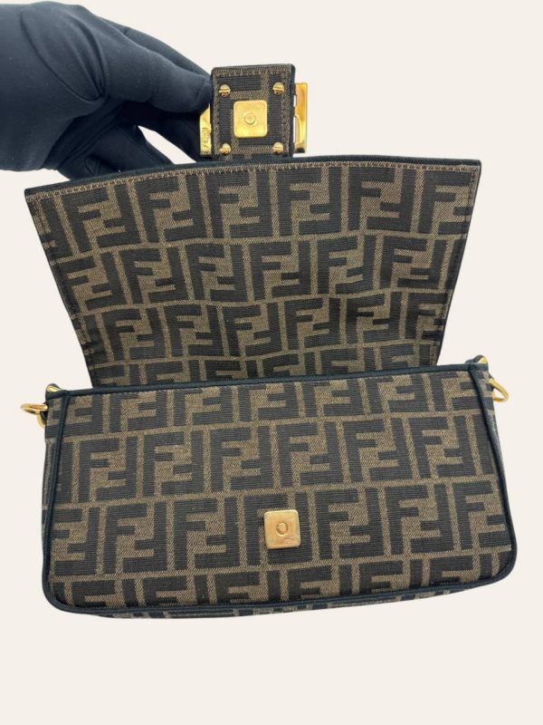 Fendi Baguette