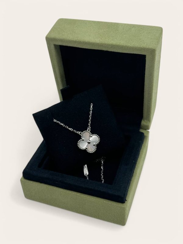 Van Cleef & Arpels Vintage Alhambra Pendant Necklace