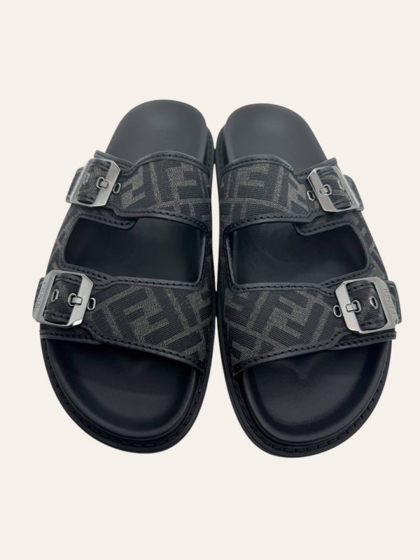 Fendi Feel Sandals Size UK 10 / EU 44