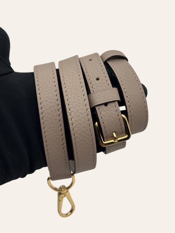 Louis Vuitton Capucines MM
