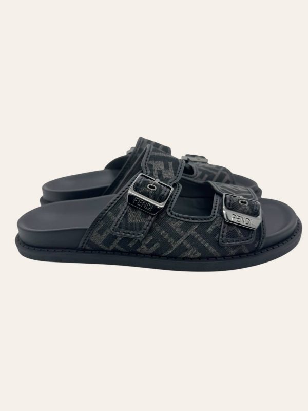 Fendi Feel Sandals Size UK 10 / EU 44