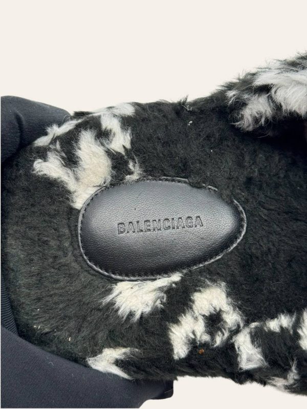 Balenciaga Logo Slipper Size 41
