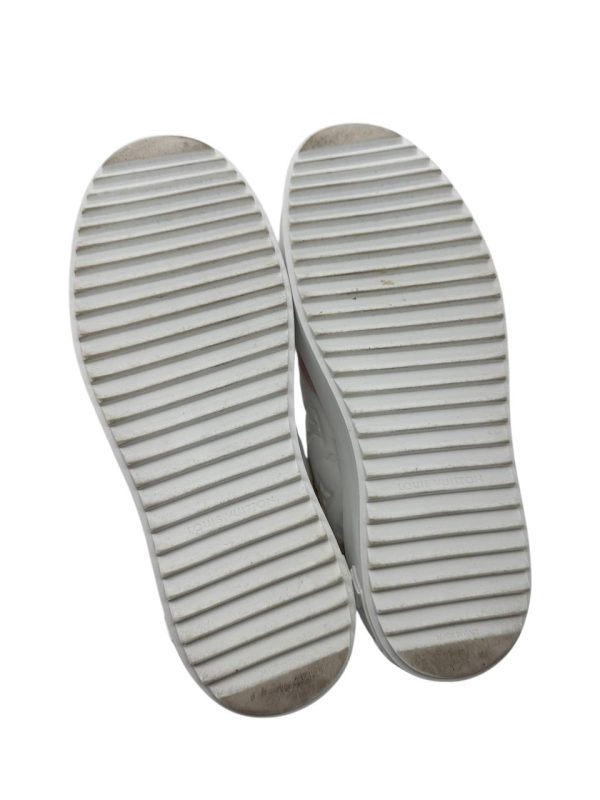 Louis Vuitton Timeout Sneaker Size 39