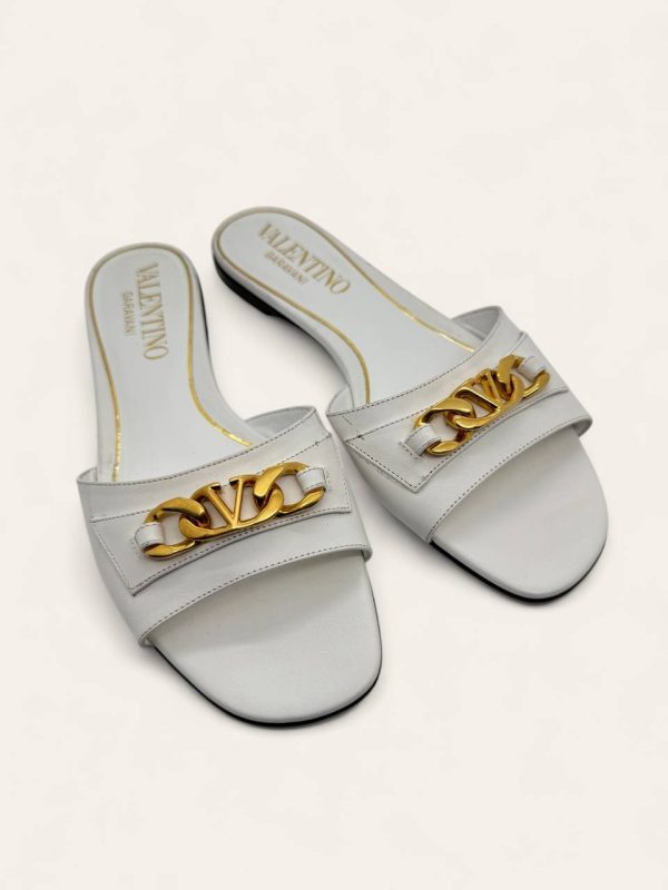 Valentino Logo Slides Size 37.5