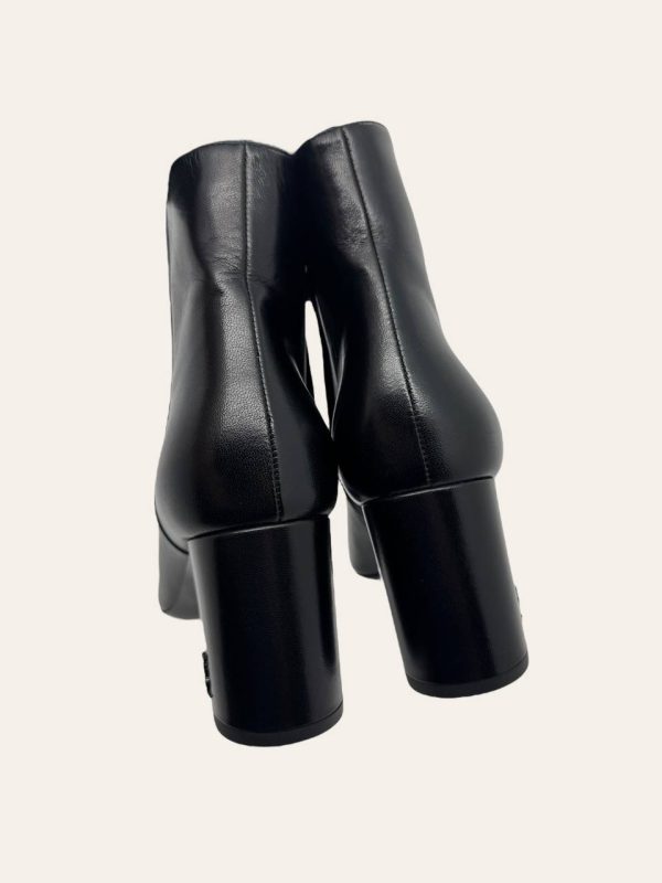 Saint Laurent Leather Ankle Boot Size 39