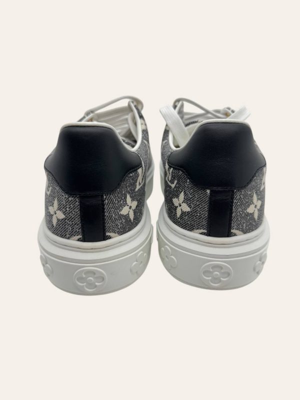 Louis Vuitton Time Out Sneaker Size 37