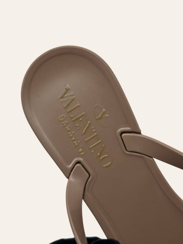 Valentino Rockstud Rubber Slipper Size 37
