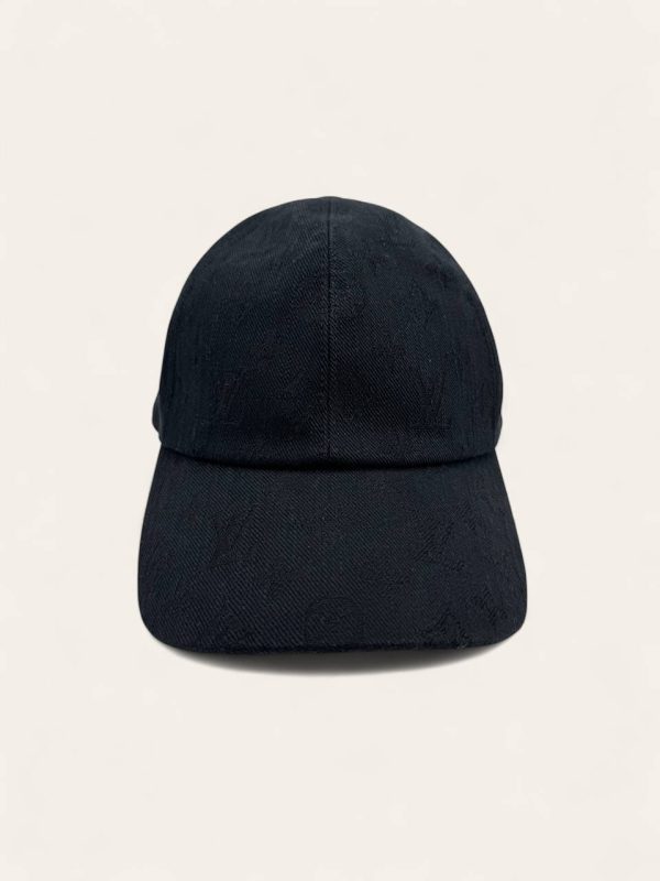 Louis Vuitton Monogram Essential Cap