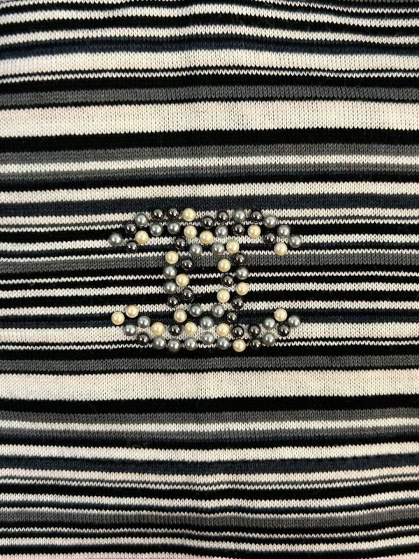 Chanel Pearl Details CC Top