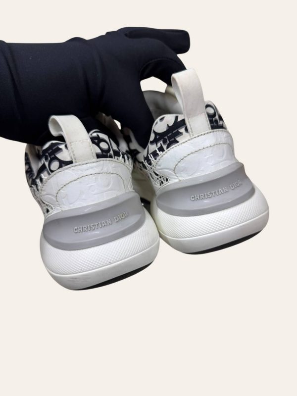 Dior B24 Oblique Sneaker Size 39