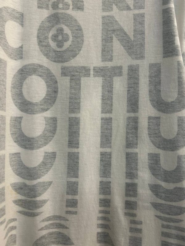 Louis Vuitton Logo T-Shirt
