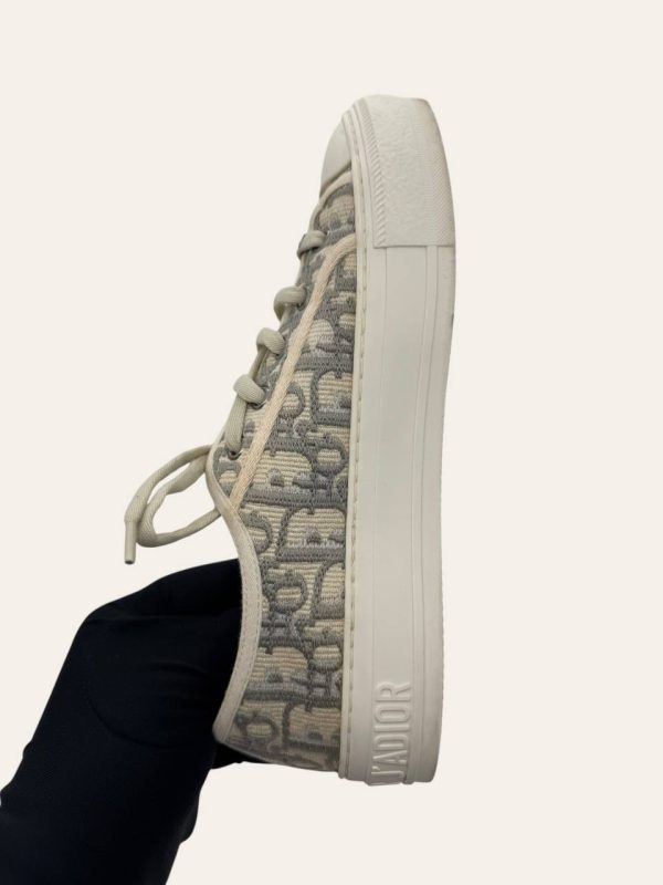 Dior WalkNDior Oblique Sneaker Size 37