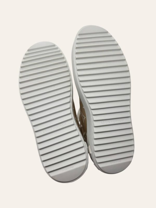 Louis Vuitton Time Out Sneaker Size 35.5