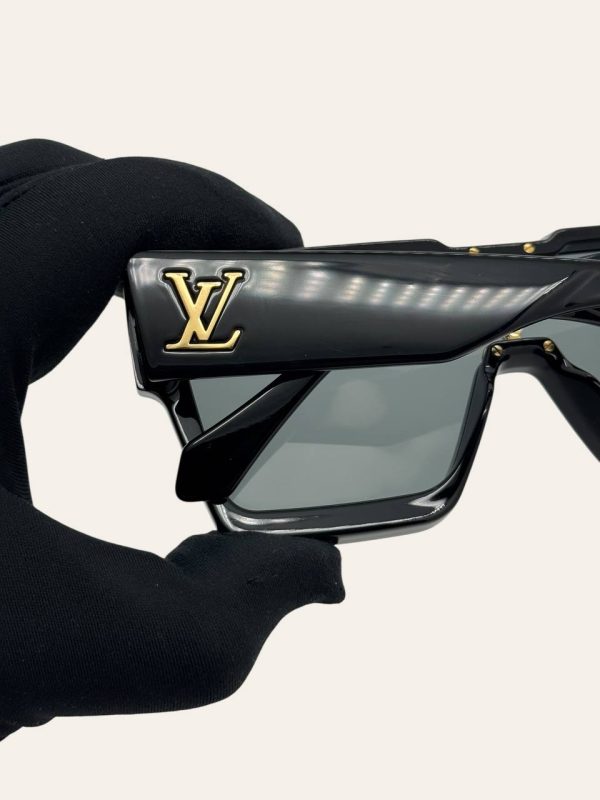 Louis Vuitton Cyclone Sunglasses