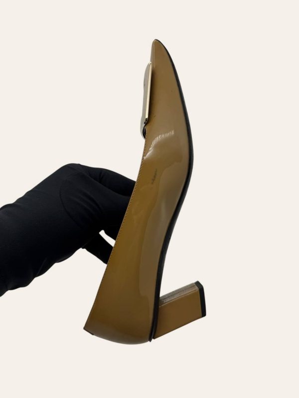 Roger Vivier Patent Pump Size 36.5