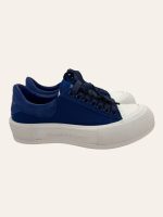 Alexander McQueen Sneaker Size 40