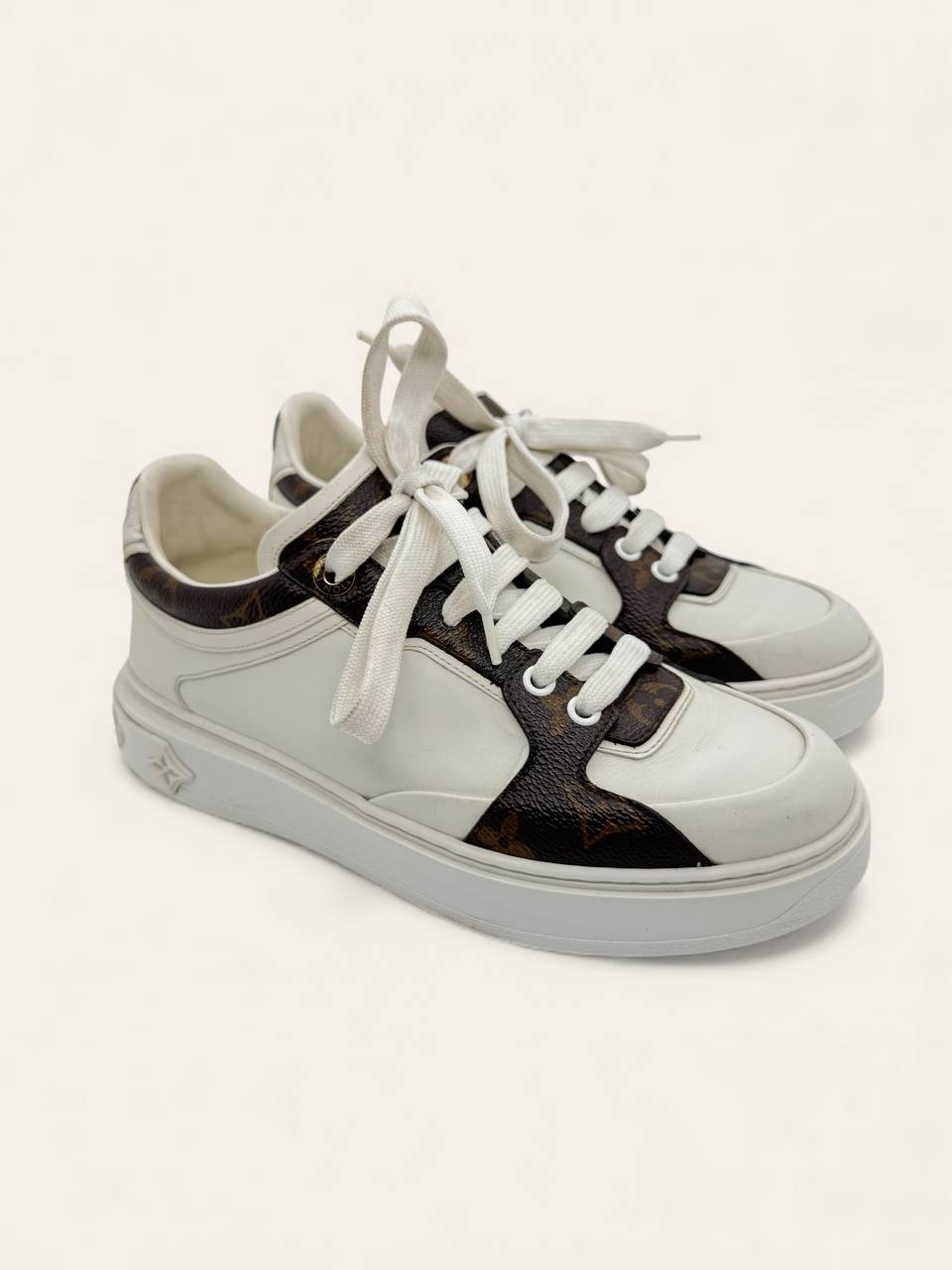 Louis Vuitton Timeout Monogram Sneaker Size 36.5