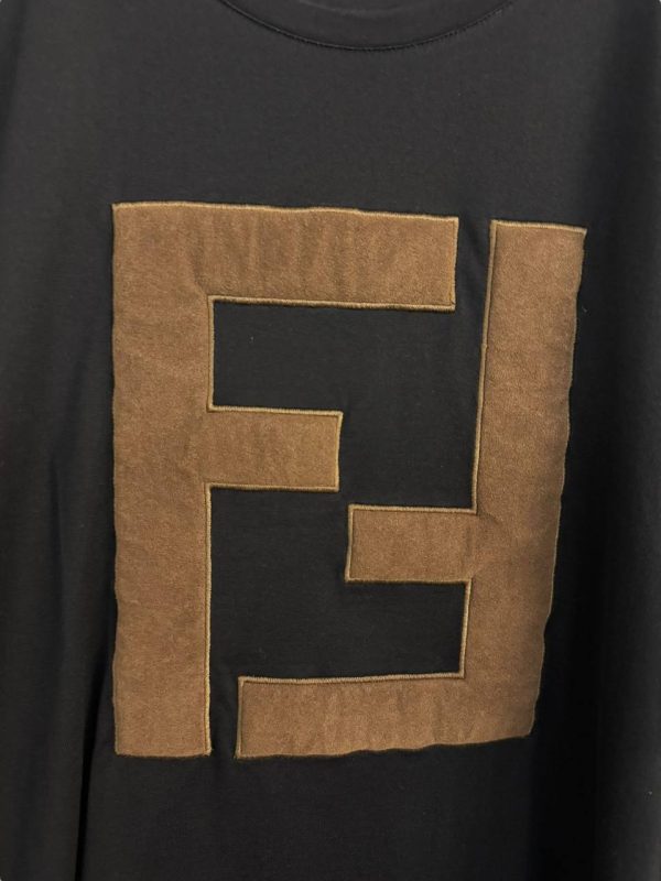 Fendi Logo T-Shirt