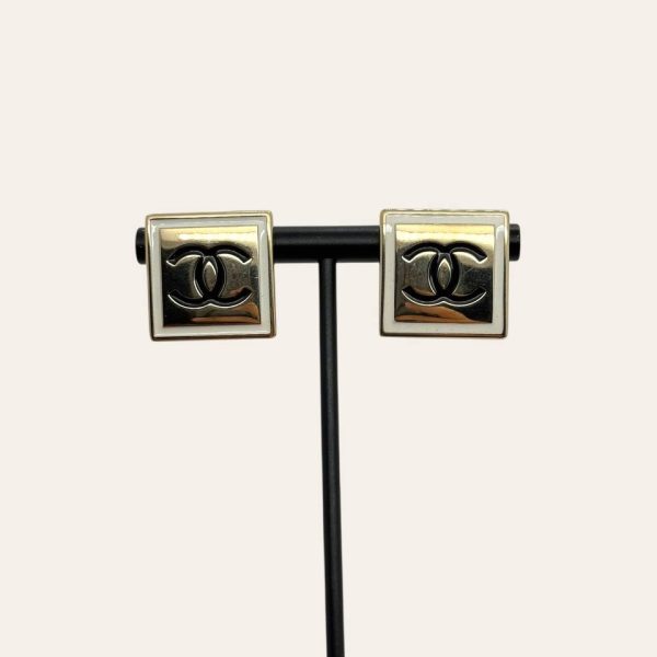 Chanel CC Earring